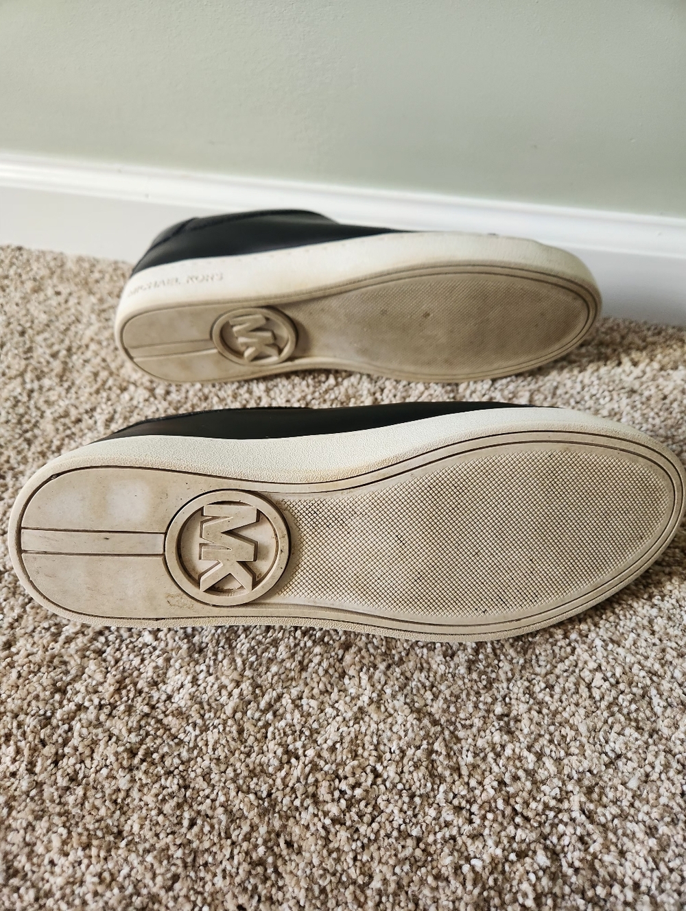Michael Kors Keaton Black Leather Front-Zip Sneakers - Picture 5 of 5
